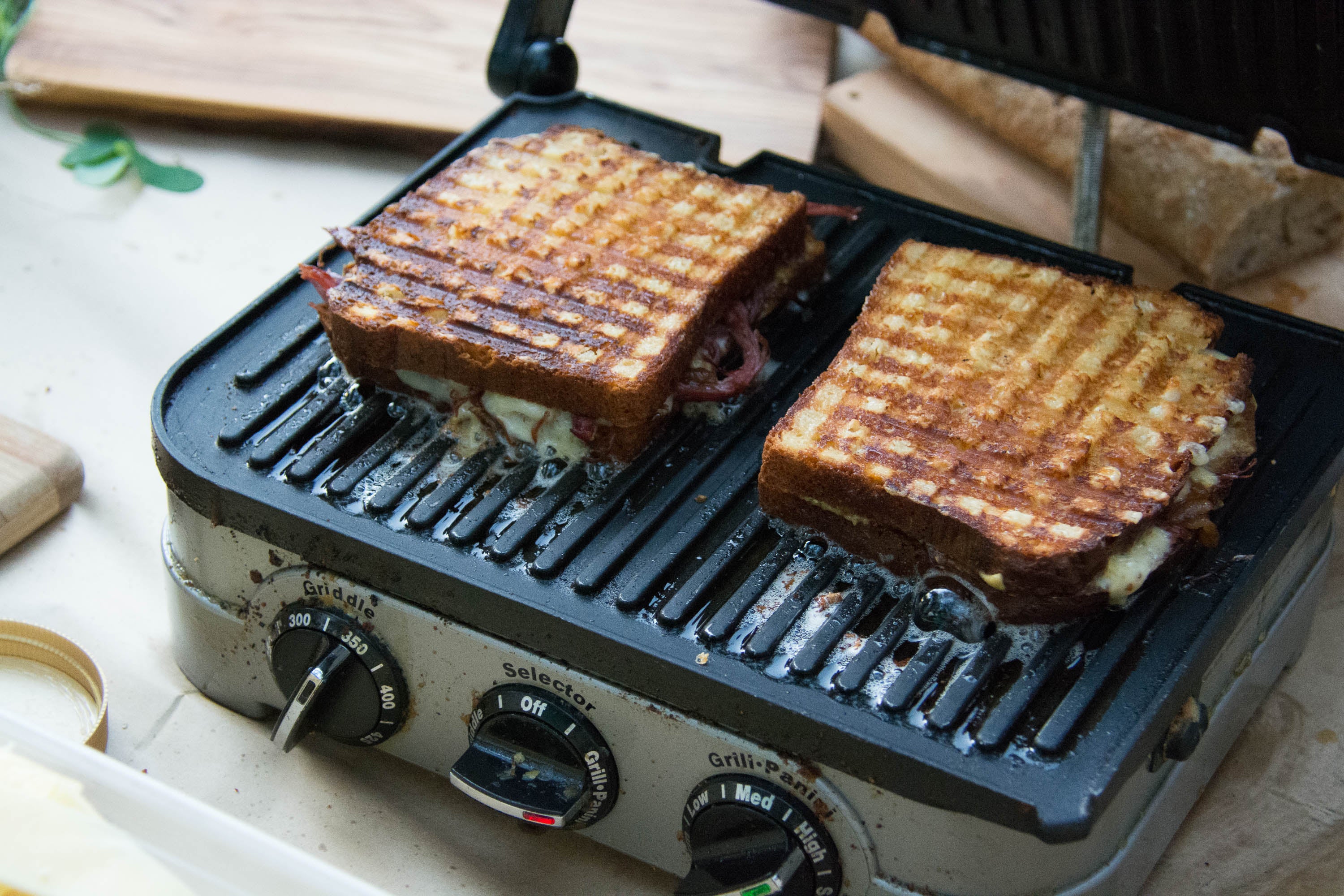 4th Annual Grilled Cheese Smackdown