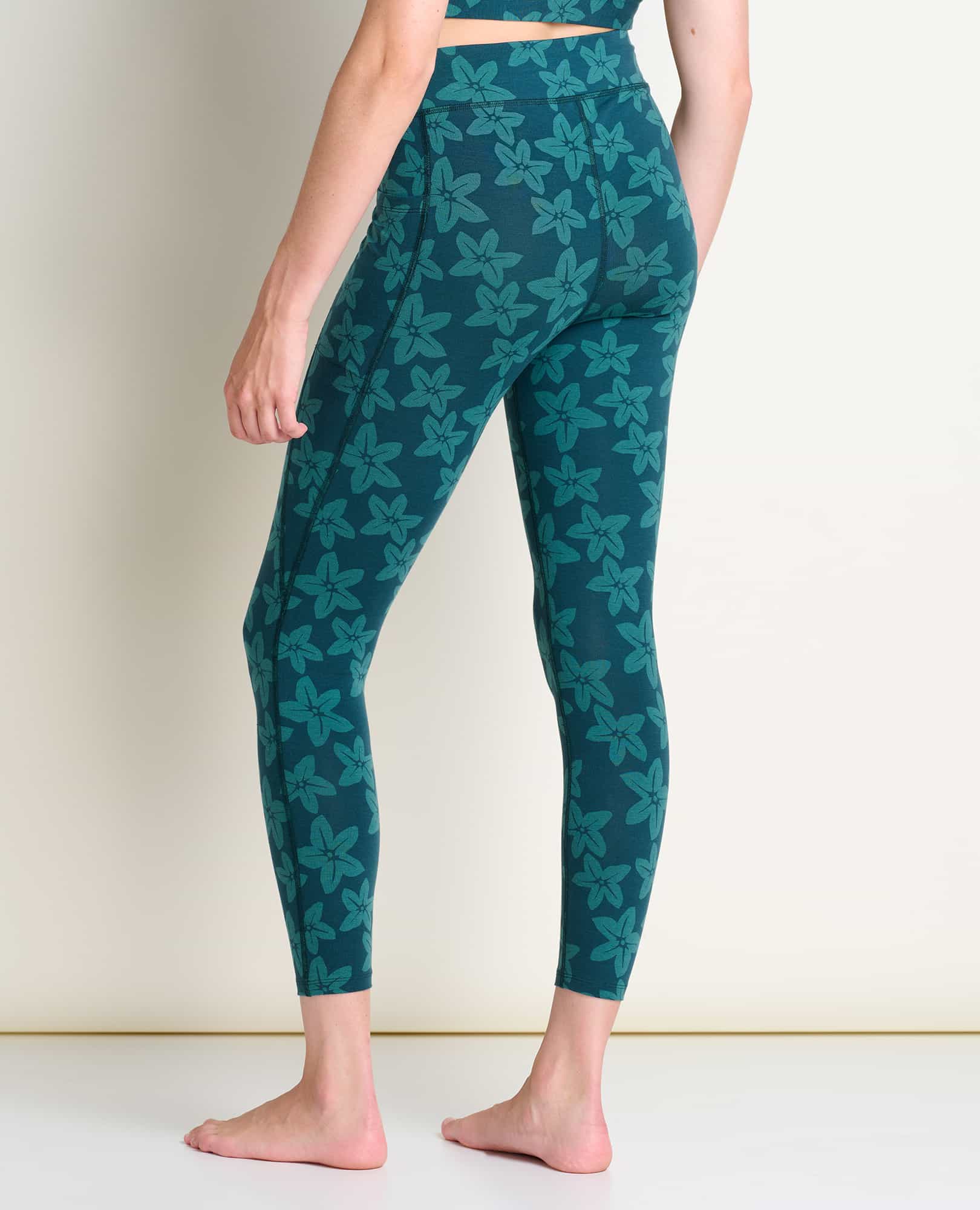 Nike womens black leggings floral print Logo tight fit 7/8 length Size XS  New