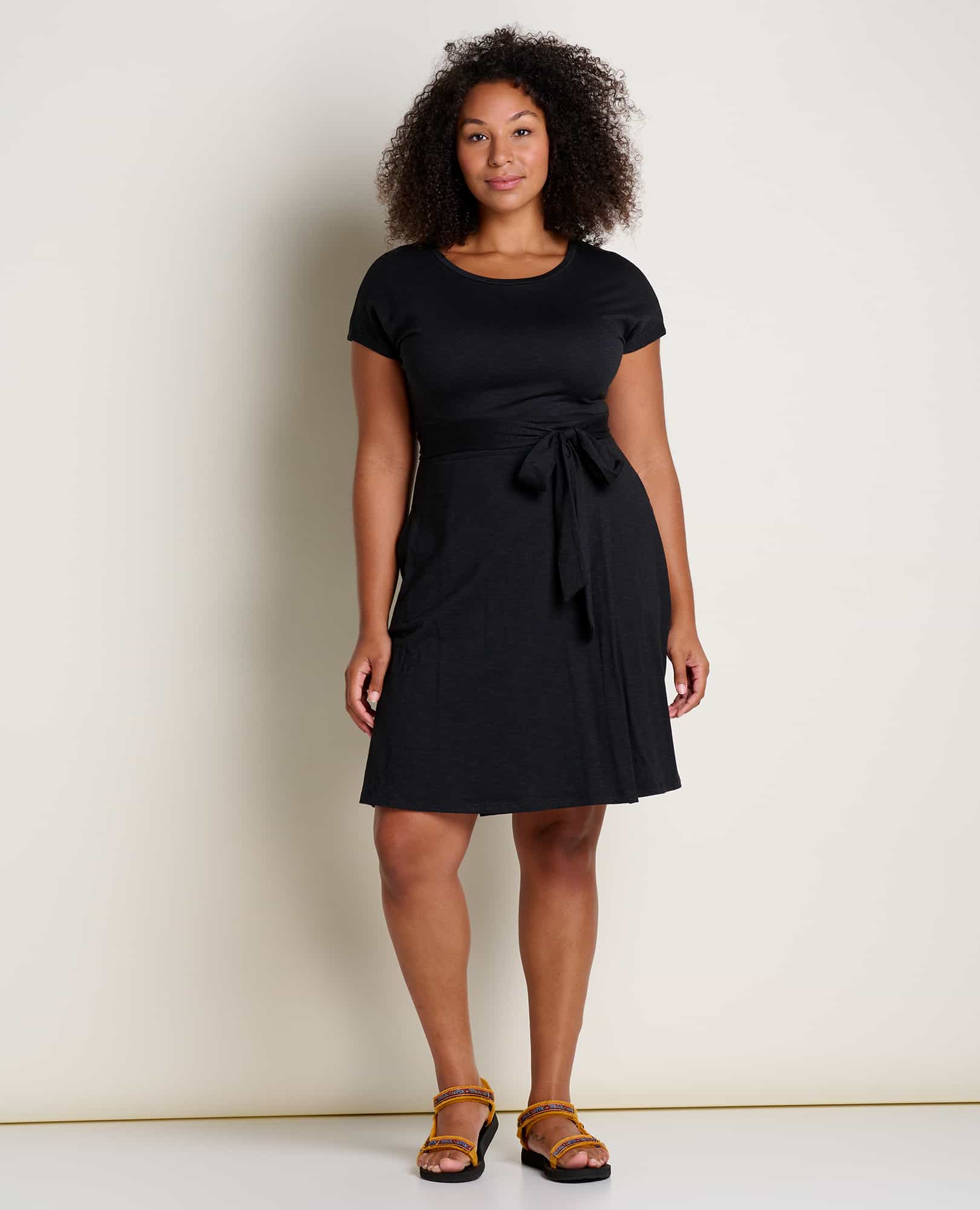 Black short sleeve wrap dress best sale